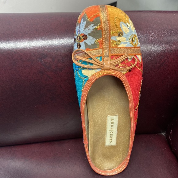 Slide in Slipper.  Flat shoe. - Picture 3 of 3